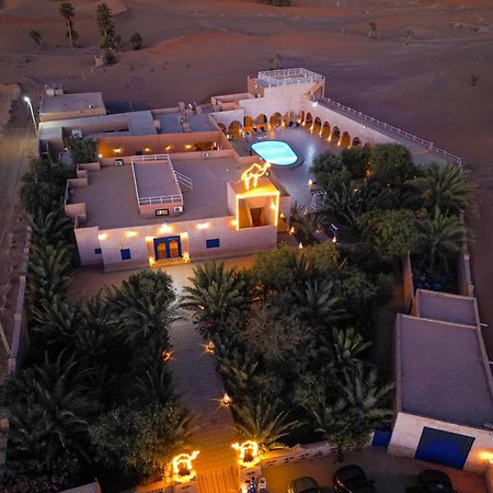 阿里摩洛哥传统庭院住宅酒店 梅尔祖卡 外观 照片